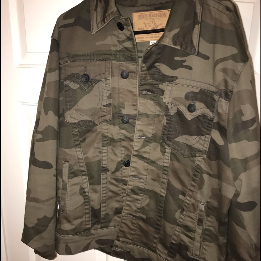 TRUE RELIGION Camo Jean Jacket